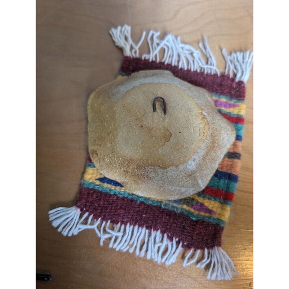 Vintage Stoneware Pottery Dish, Leaf Wall Hanging - Picture 9 of 10